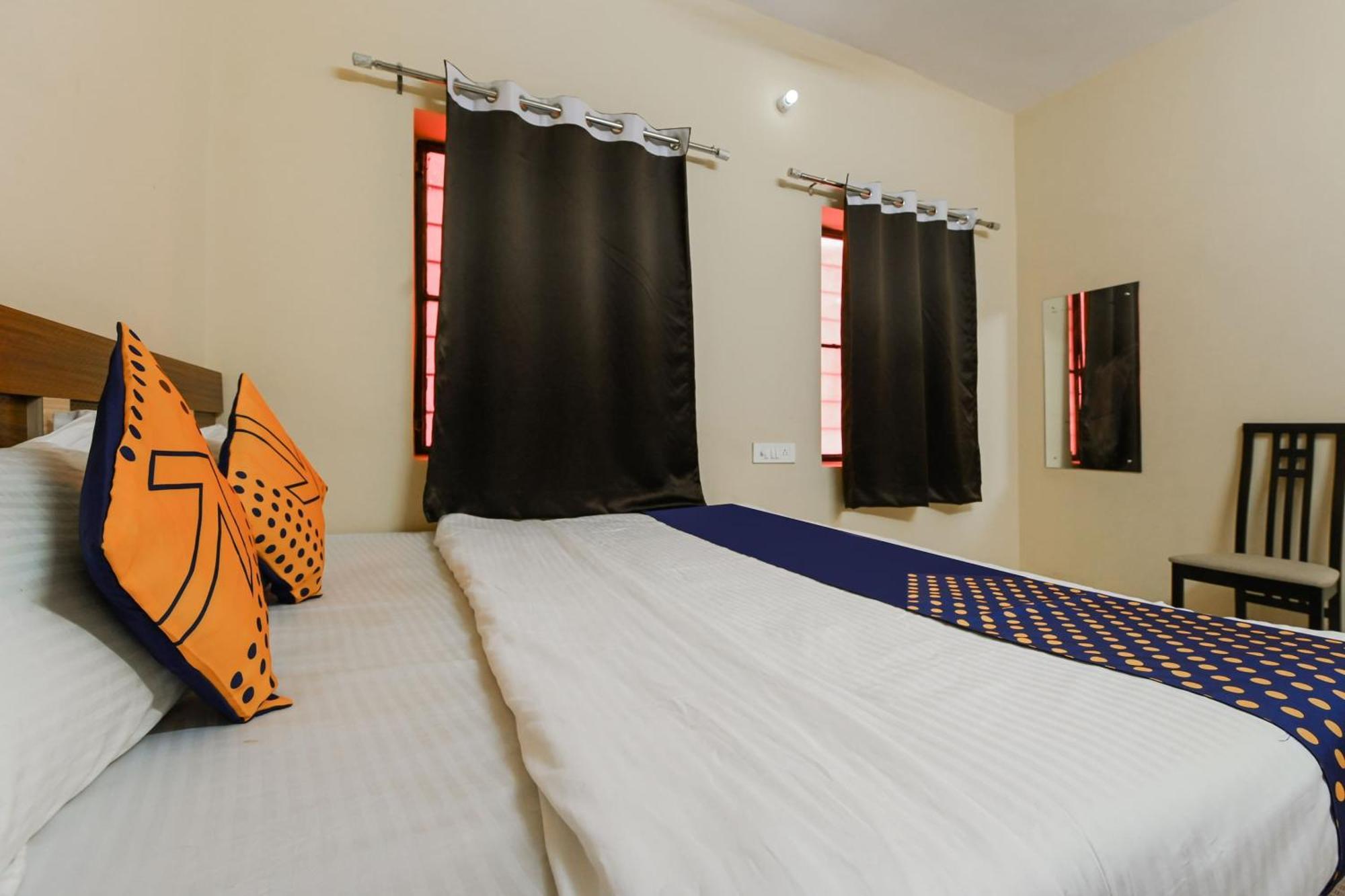 Spot On 76159 Siya Hotel Jaipur Luaran gambar
